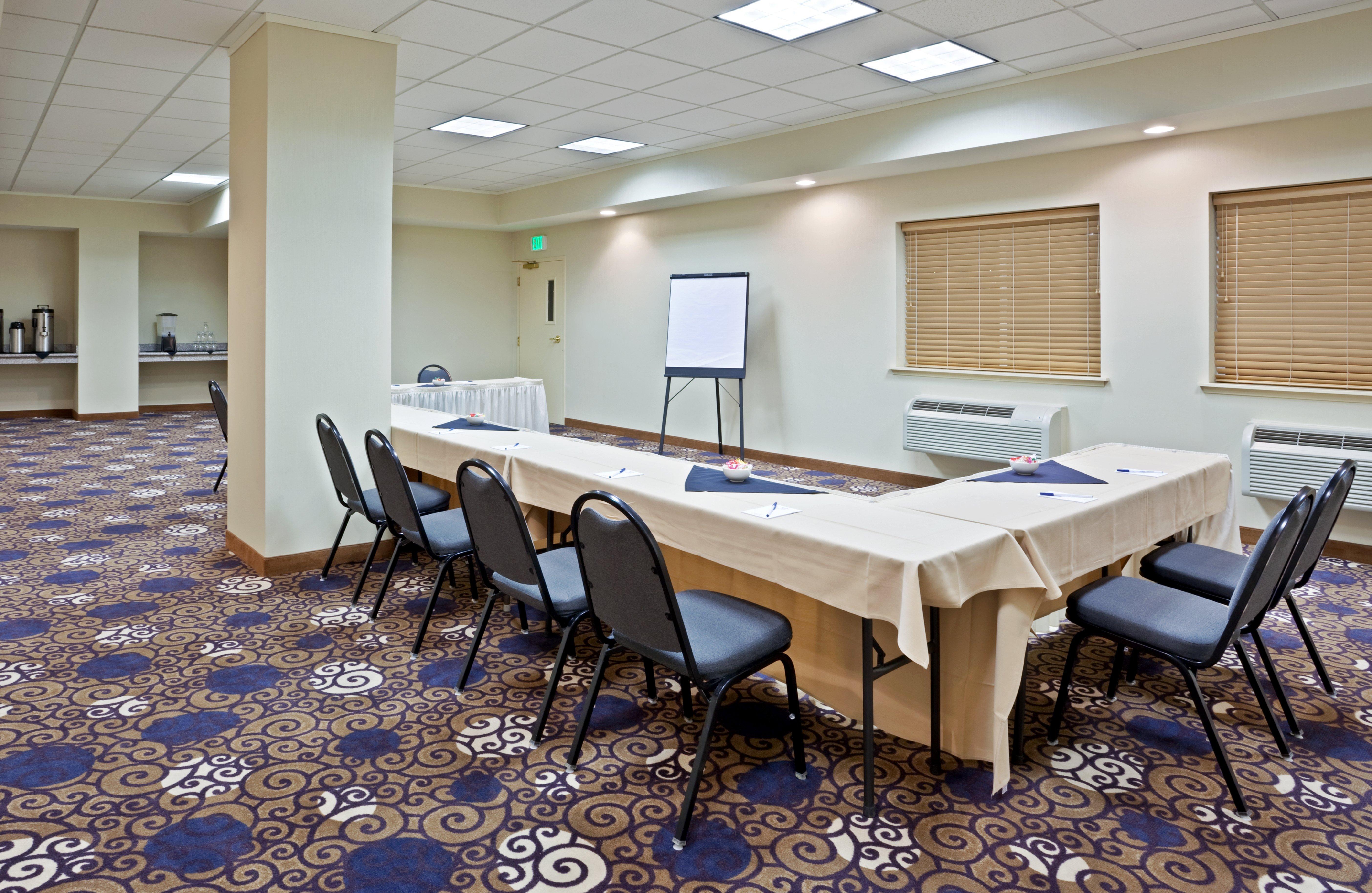 Holiday Inn Express & Suites Seattle - City Center Экстерьер фото