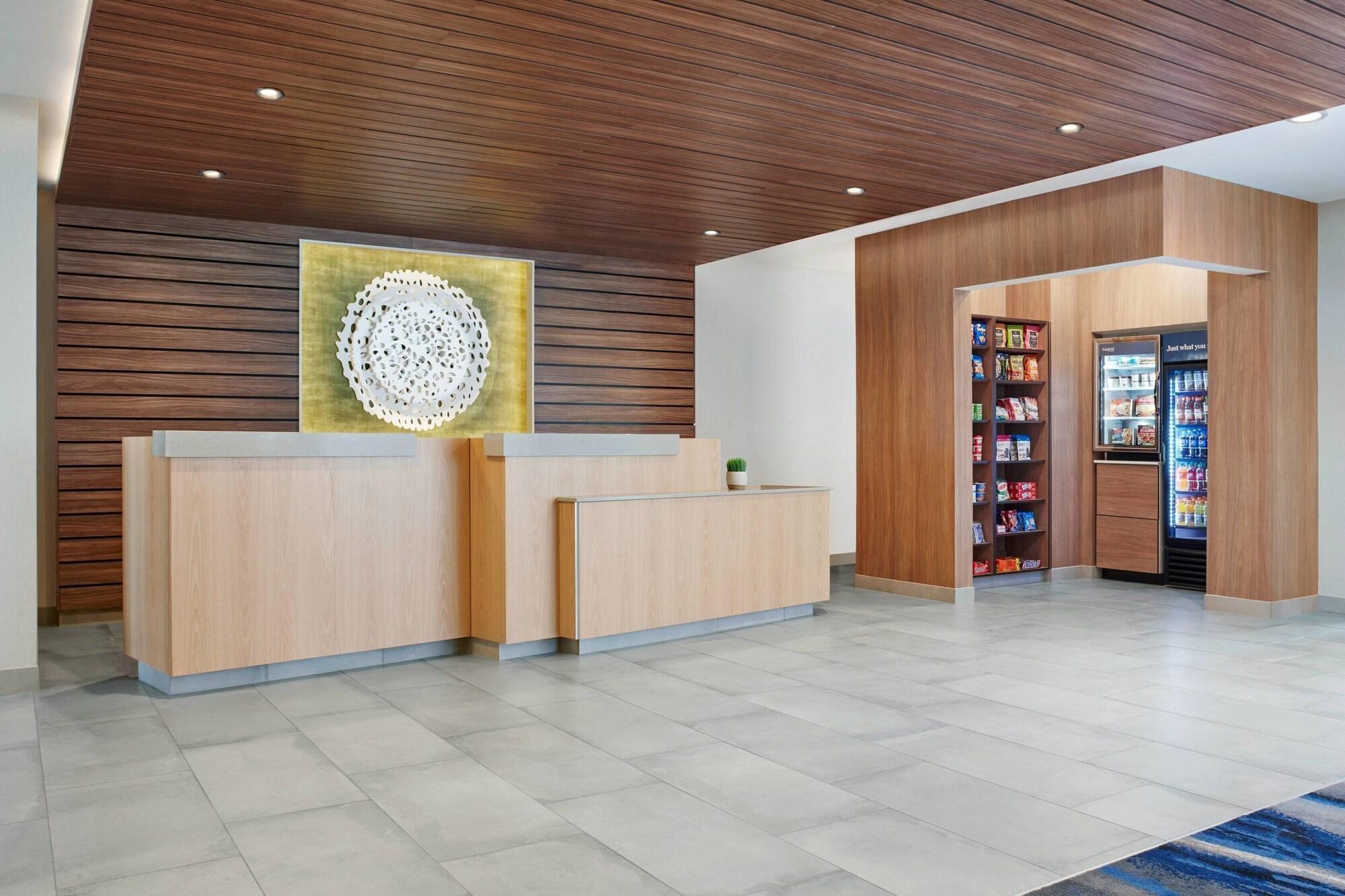 Holiday Inn Express & Suites Seattle - City Center Экстерьер фото
