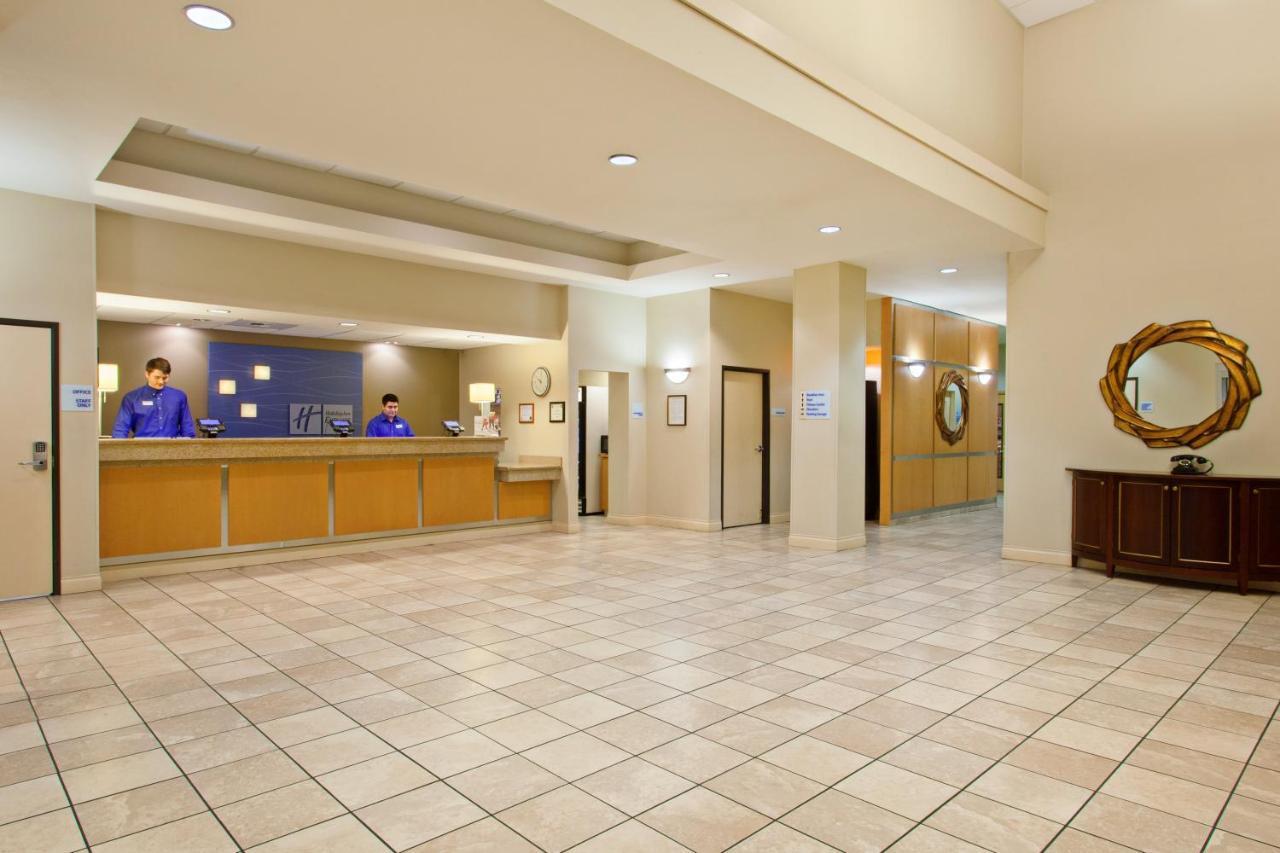 Holiday Inn Express & Suites Seattle - City Center Экстерьер фото