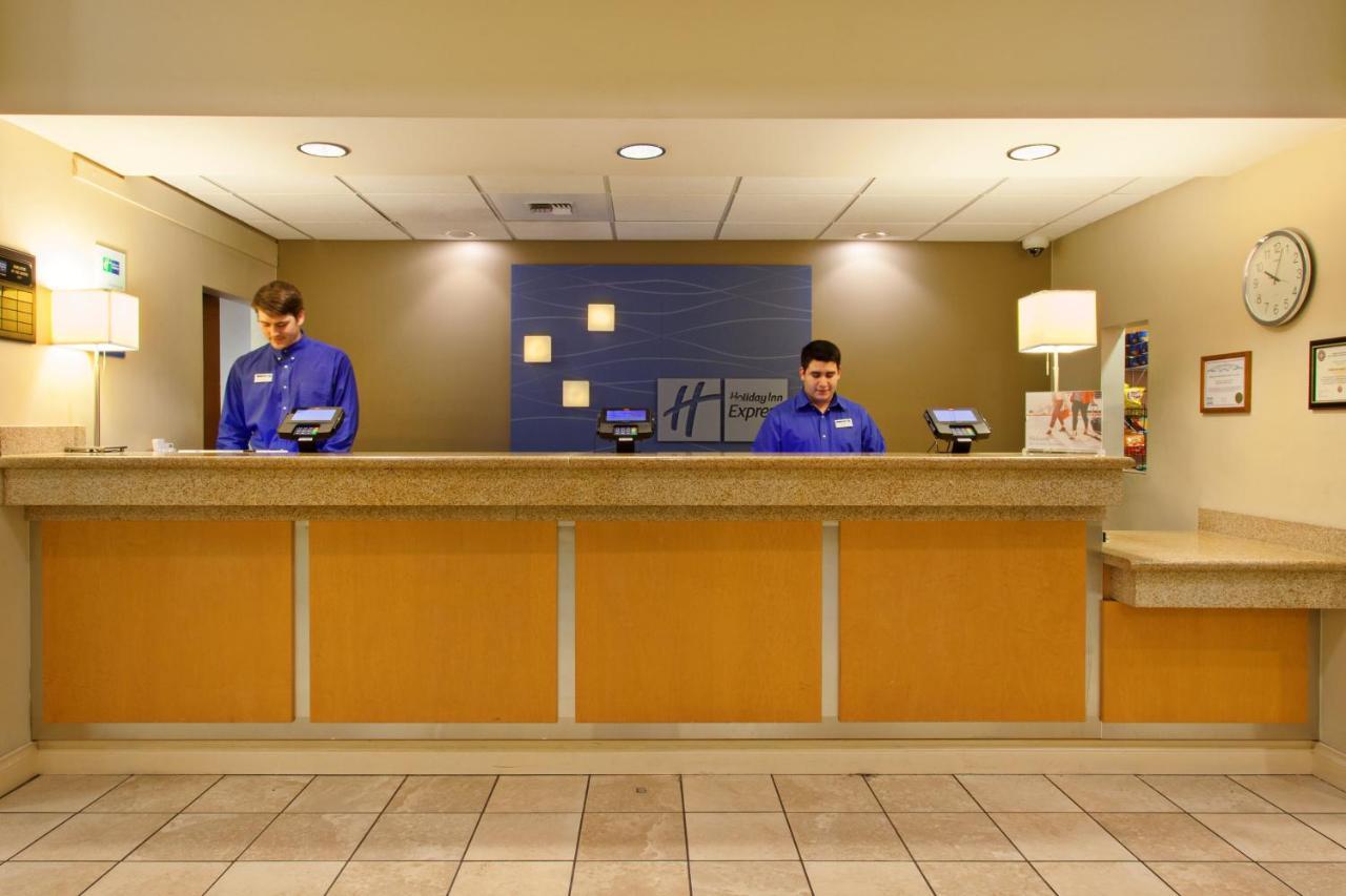 Holiday Inn Express & Suites Seattle - City Center Экстерьер фото